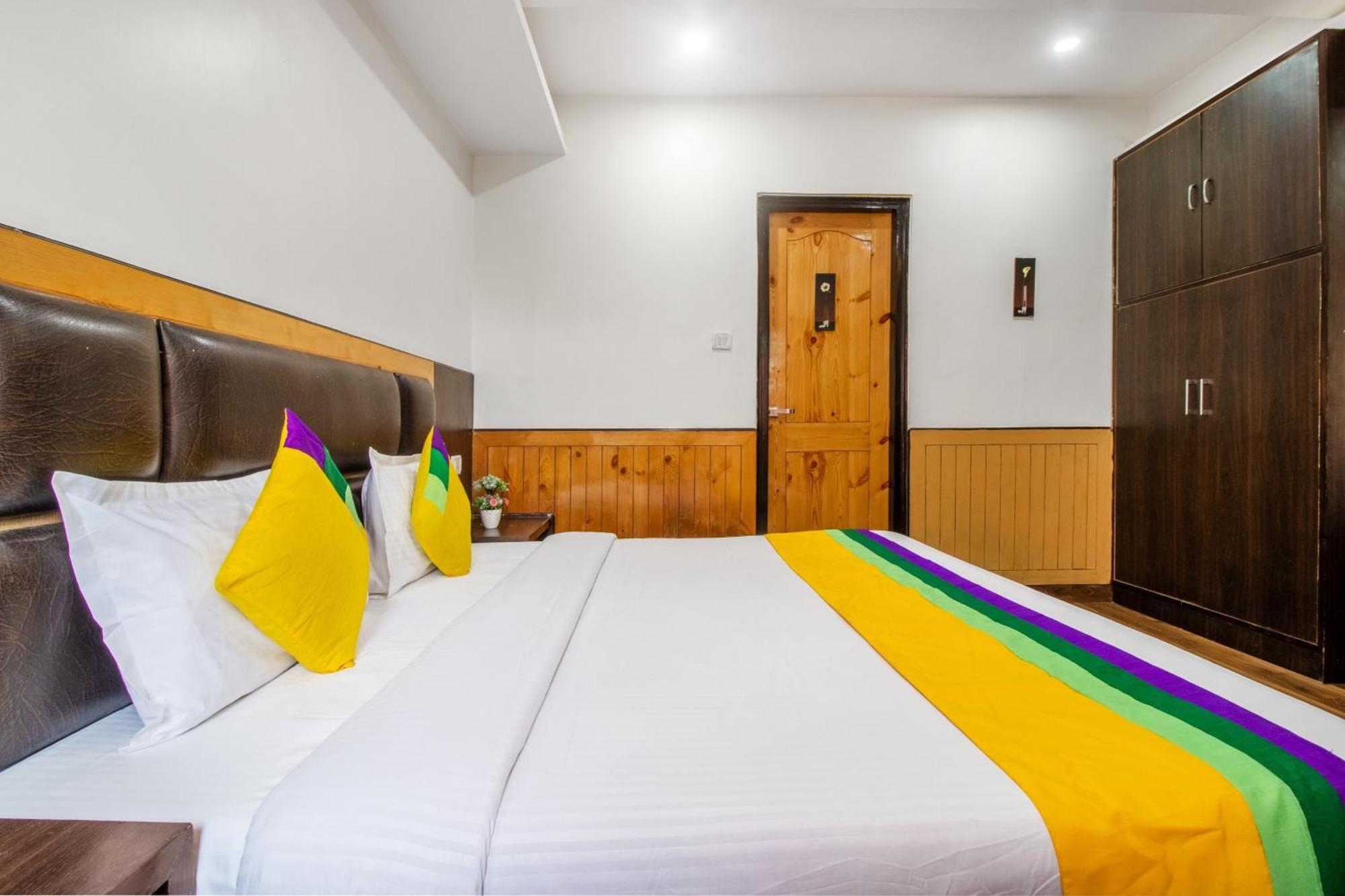 Itsy Hotels Avantika With Forest View Shimla Eksteriør bilde
