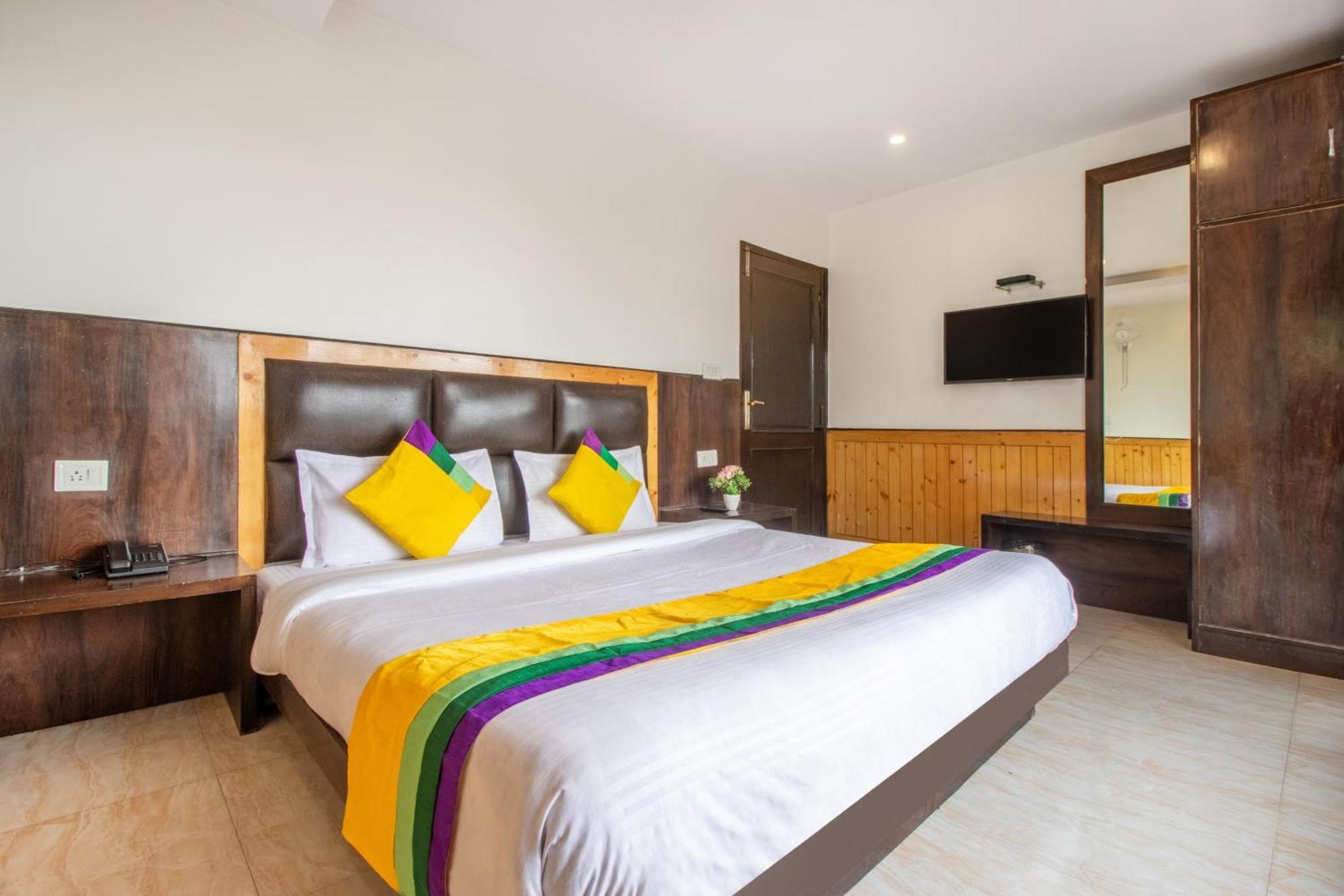 Itsy Hotels Avantika With Forest View Shimla Eksteriør bilde